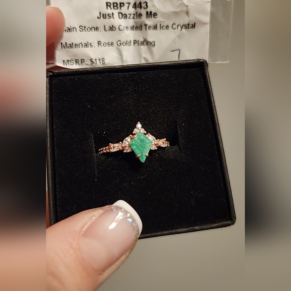 Bomb Party Just Dazzle Me - Picture 3 of 3